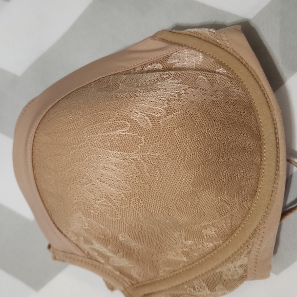 Soma Lace Bras - size 34c - Picture 7 of 7